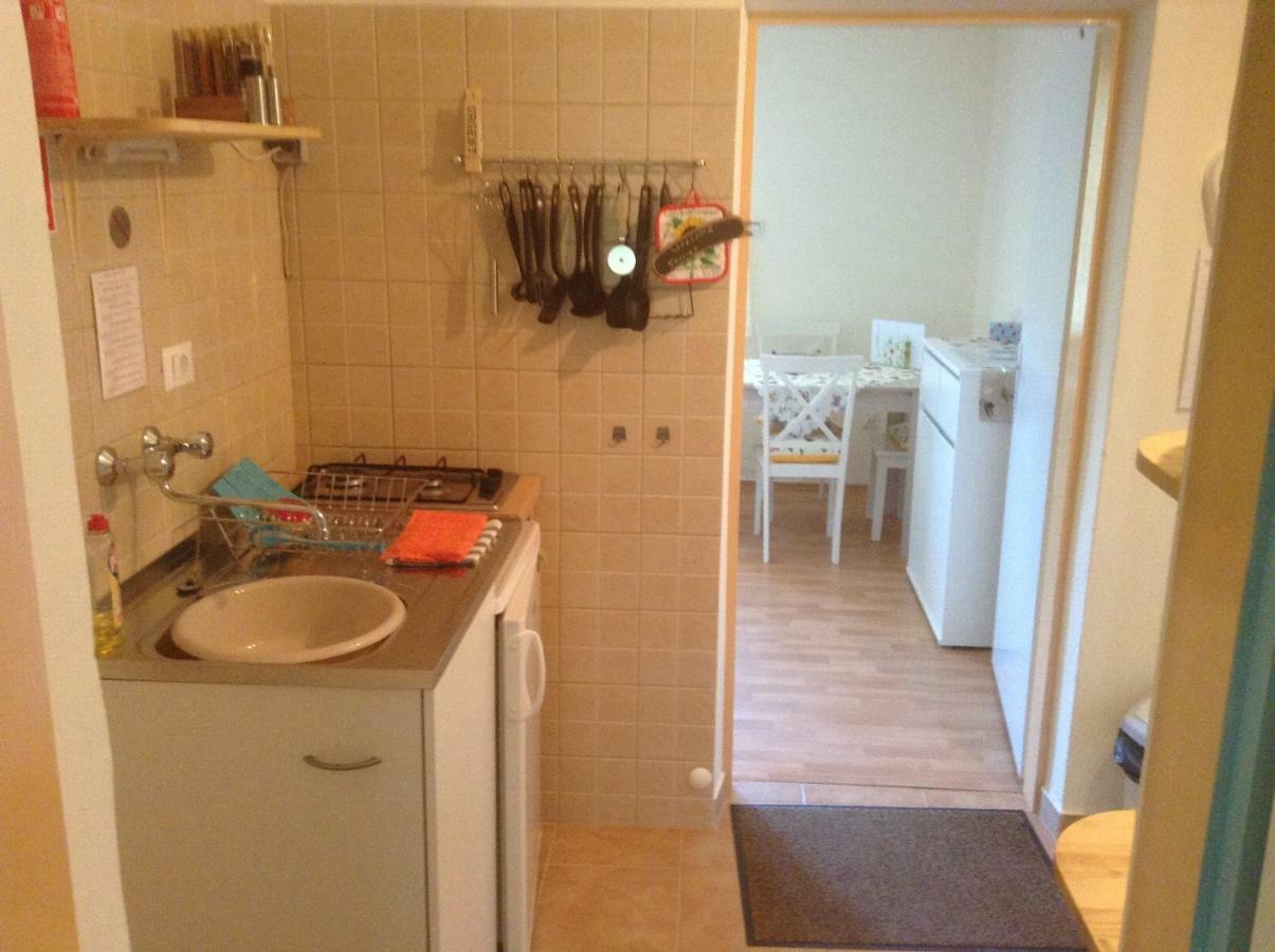 Redhill Apartments ノヴィ・ヴィノドロスキー エクステリア 写真